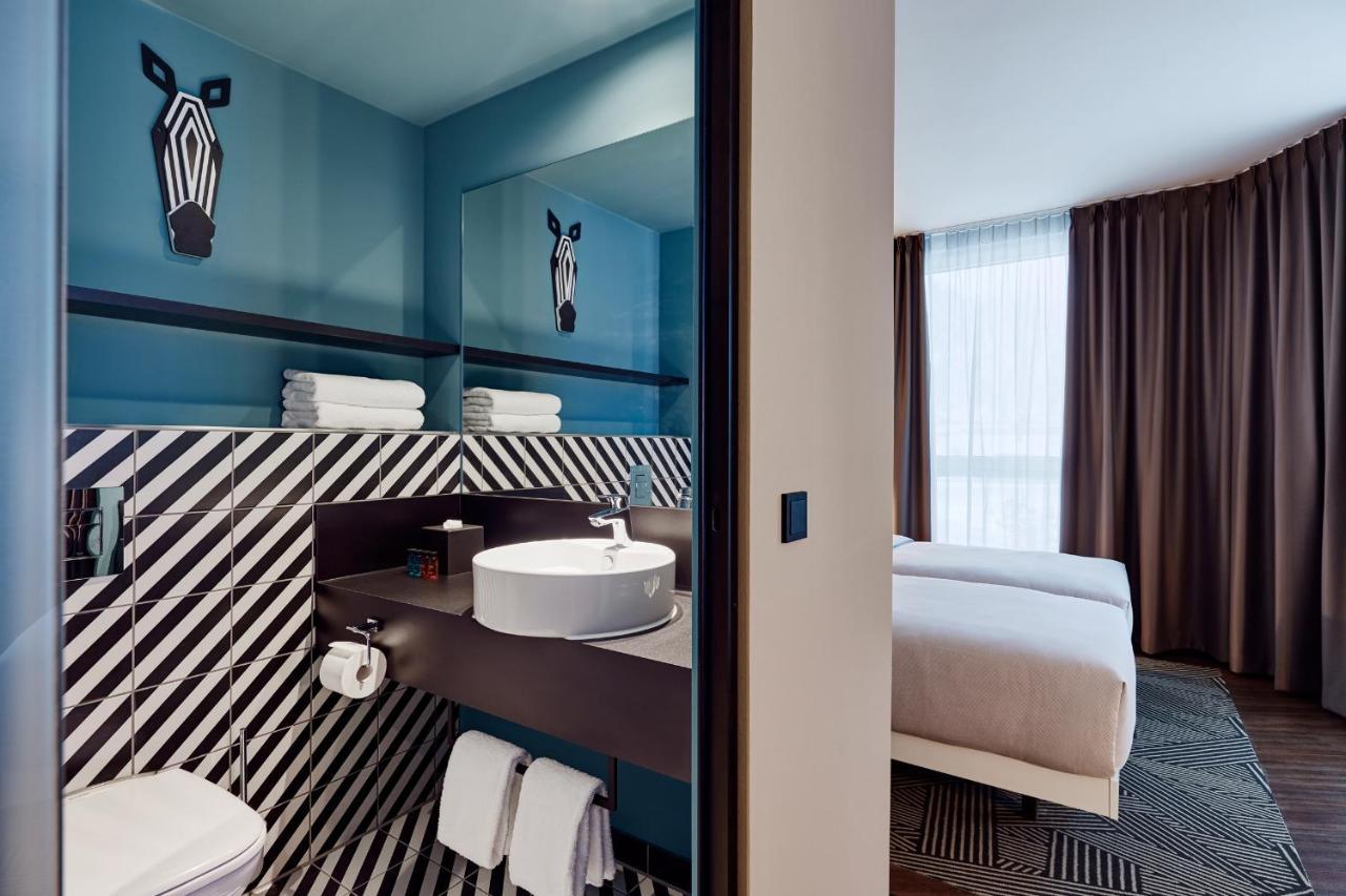 Legere Hotel Wiesbaden-Таунусщайн Екстериор снимка