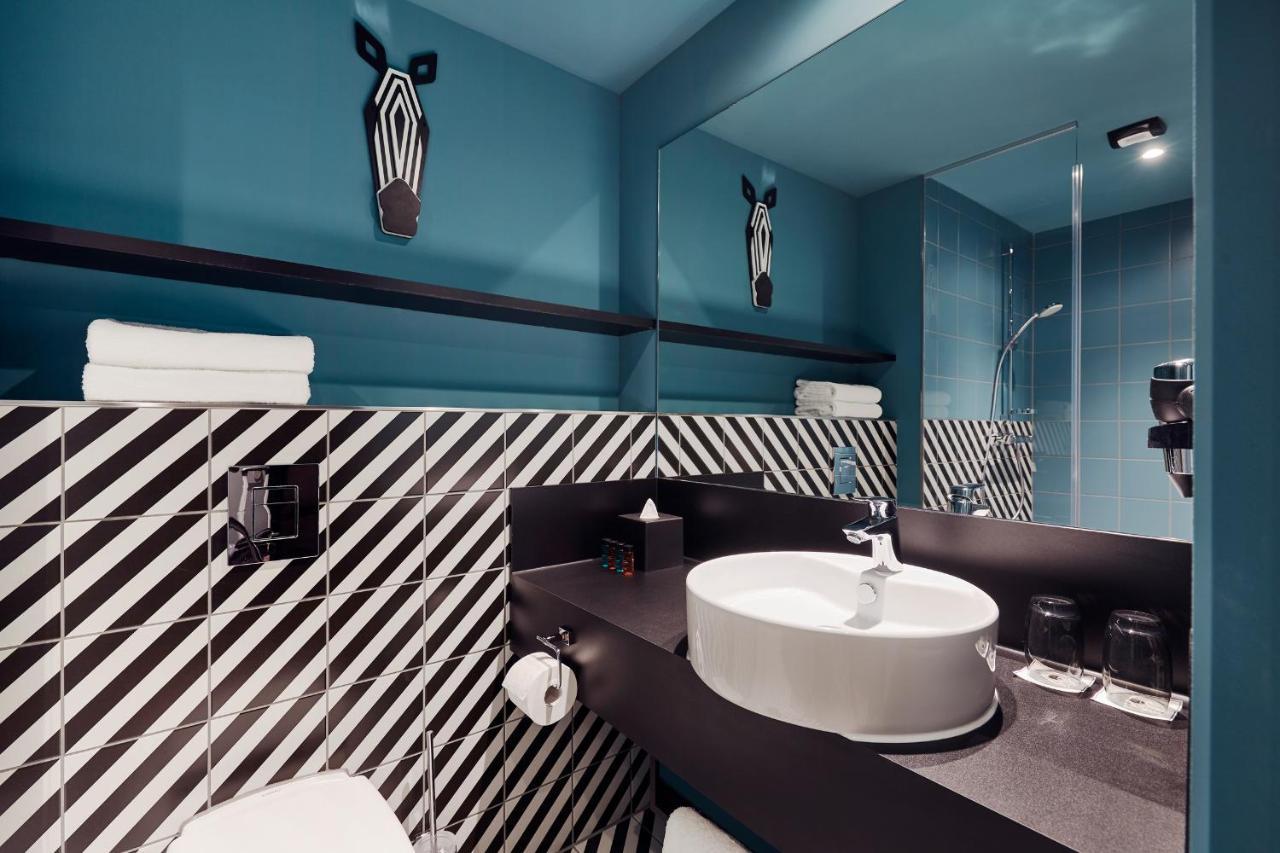 Legere Hotel Wiesbaden-Таунусщайн Екстериор снимка