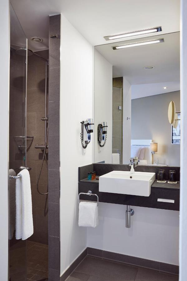 Legere Hotel Wiesbaden-Таунусщайн Екстериор снимка